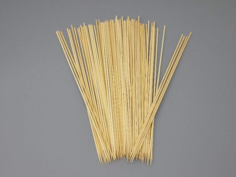 100pc 12" Bamboo Bottle Rocket Sticks - PyroBuild.com